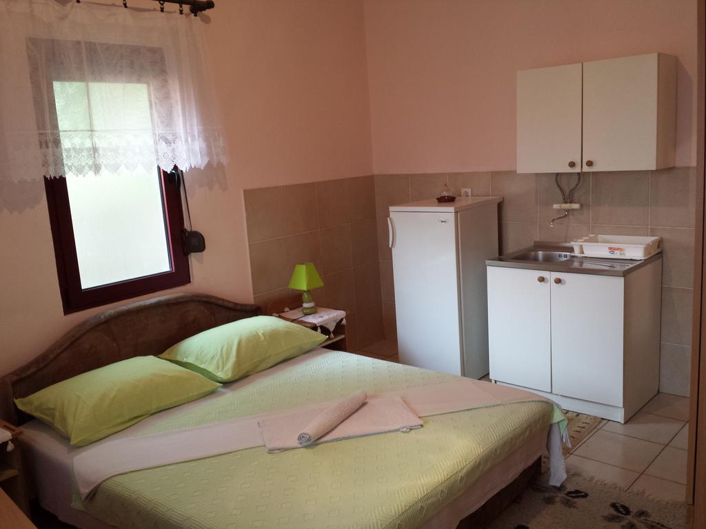 Apartments & Hostel Zdrava Hrana Mostar Pokoj fotografie