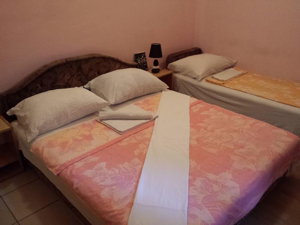 Apartments & Hostel Zdrava Hrana Mostar Pokoj fotografie